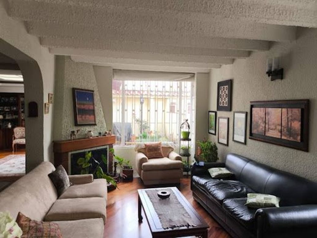 Casa de 3 alcobas en venta en Villa Magdala, Bogotá, 151 m² · foto 2 de 20