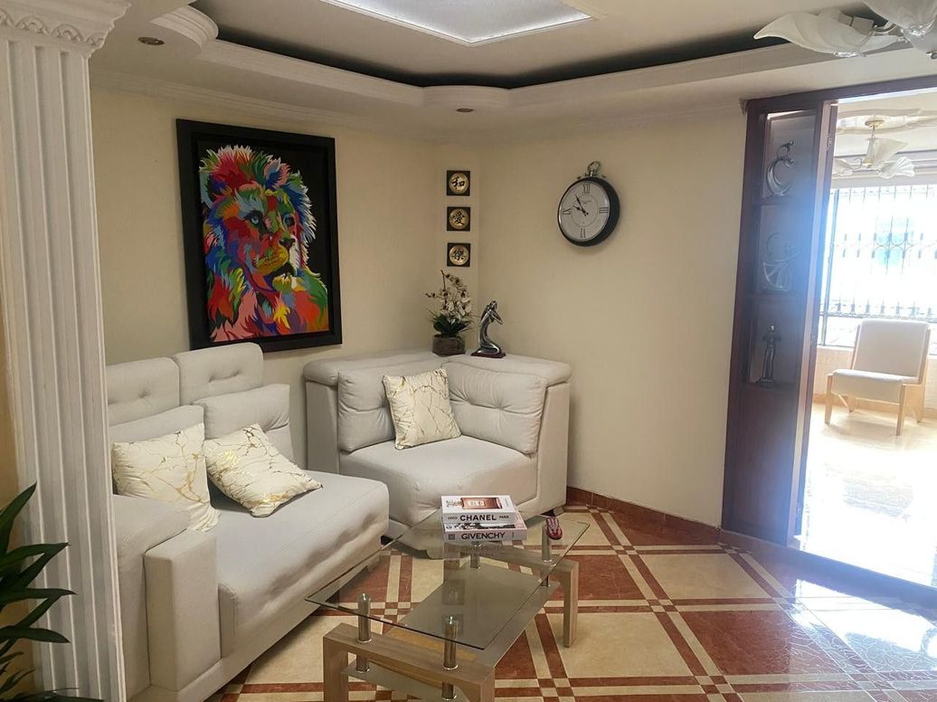 Casa de 6 alcobas en venta en Super Manzana 8, Bogotá, 240 m² · foto 8 de 20