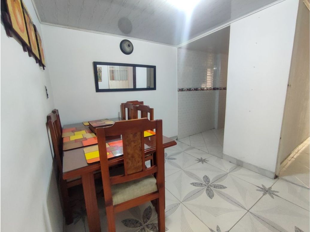 Casa de 5 alcobas en venta en Super Manzana 14, Bogotá, 111 m² · foto 4 de 20