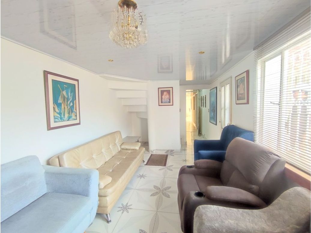 Casa de 5 alcobas en venta en Super Manzana 14, Bogotá, 111 m² · foto 3 de 20