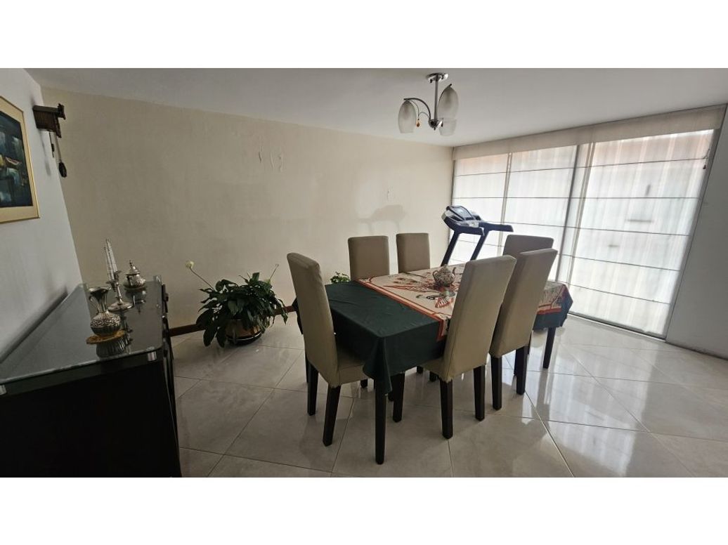 Casa de 4 alcobas en venta en Mónaco, Bogotá, 300 m² · foto 5 de 13