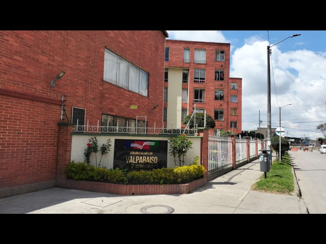 Apartamento de 2 alcobas en venta en Valparaiso, Bogotá, 40 m² · foto 14 de 20