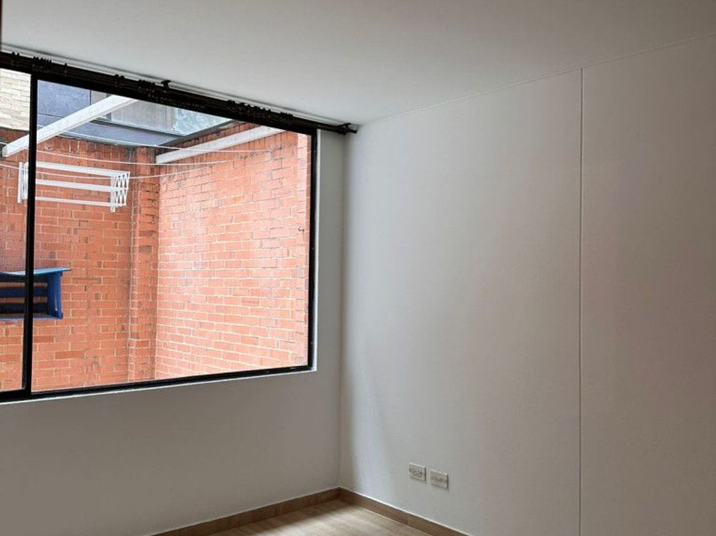 Apartaestudio en venta en Marly, Bogotá, 50 m² · foto 2 de 9