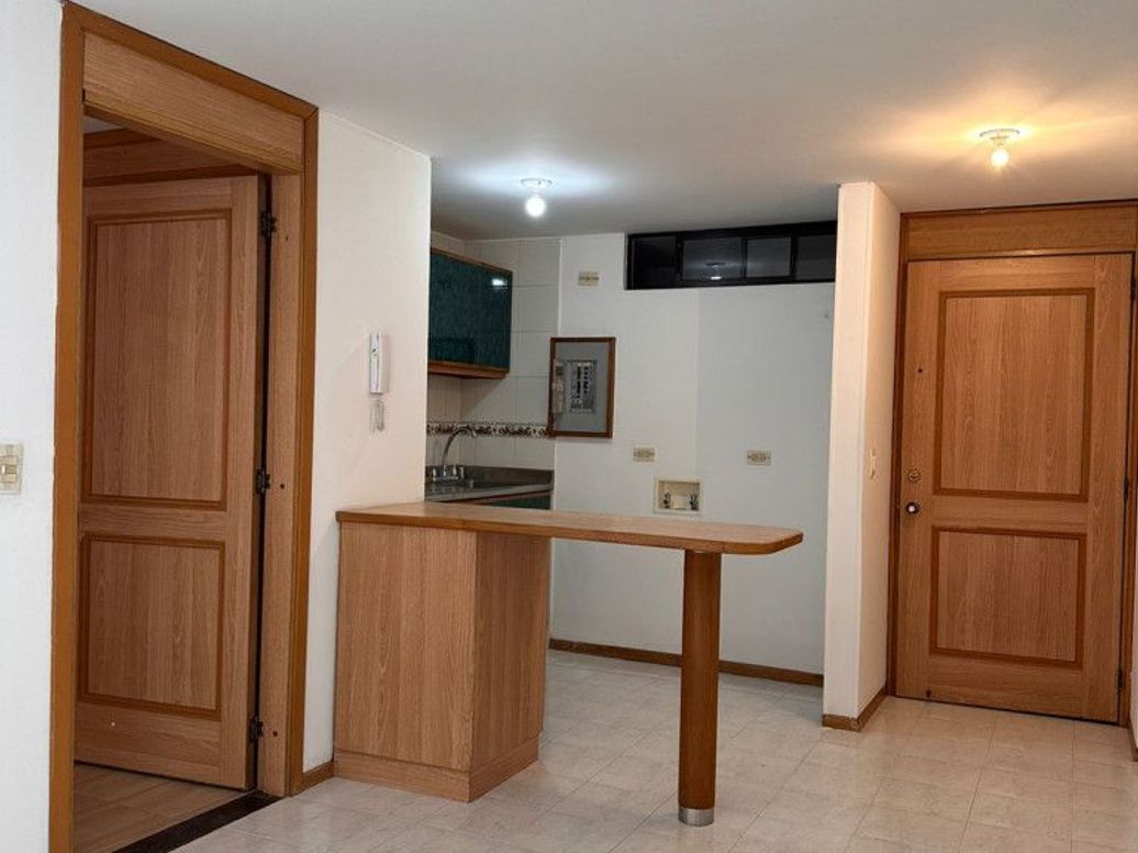 Apartaestudio en venta en Marly, Bogotá, 50 m² · foto 3 de 9