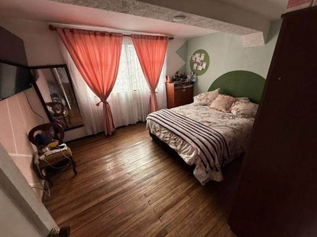 Casa de 5 alcobas en venta en San Andres Sector 2, Bogotá, 147 m² · foto 7 de 20