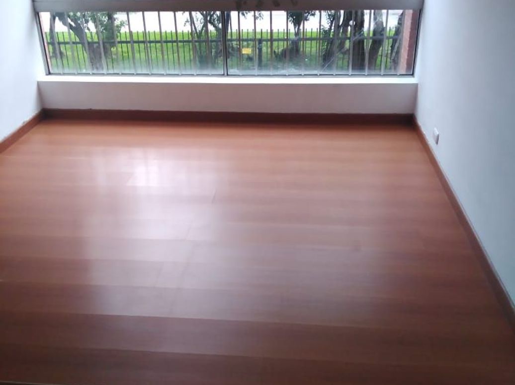 Apartamento de 3 alcobas en venta en Mirandela, Bogotá, 80 m² · foto 2 de 20