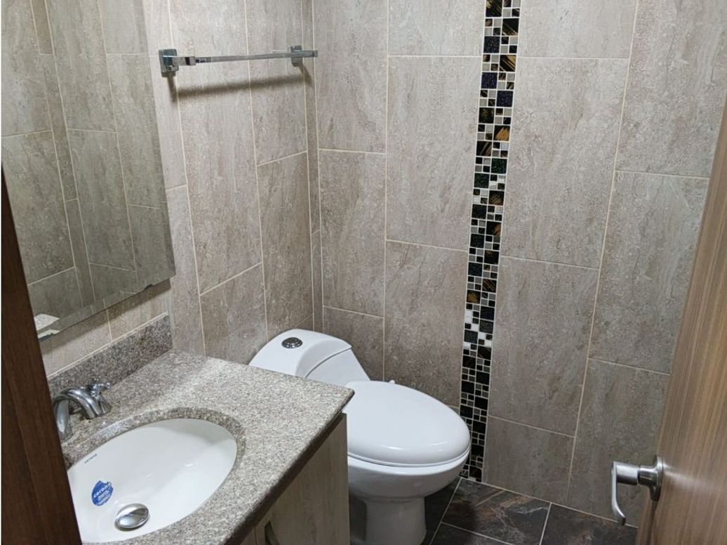 Casa de 5 alcobas en venta en Villa Del Prado, Bogotá, 116 m² · foto 9 de 16