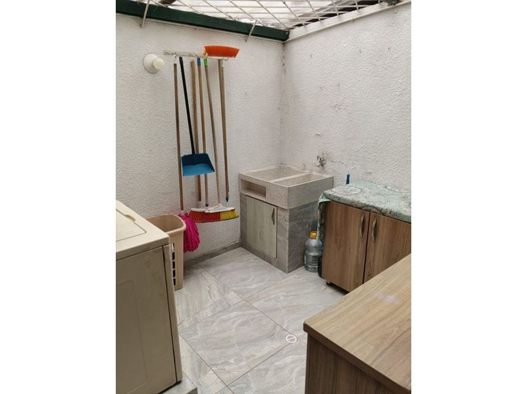 Casa de 5 alcobas en venta en Villa Del Prado, Bogotá, 116 m² · foto 13 de 16