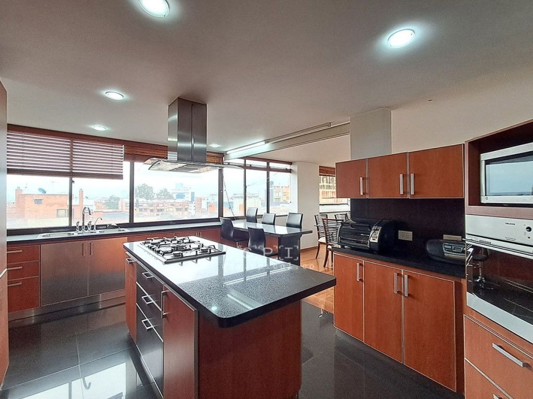 Apartamento de 3 alcobas en venta en Andes Norte, Bogotá, 334 m² · foto 3 de 20