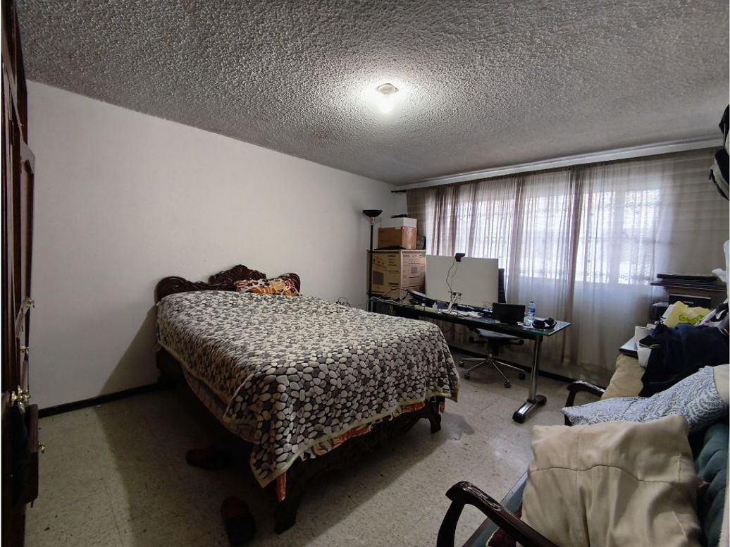 Casa de 10 alcobas en venta en La Cabaña, Bogotá, 542 m² · foto 14 de 20