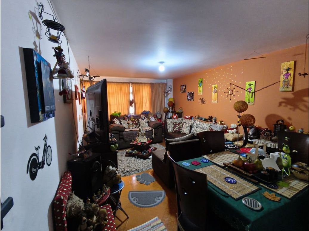 Casa de 10 alcobas en venta en La Cabaña, Bogotá, 542 m² · foto 20 de 20