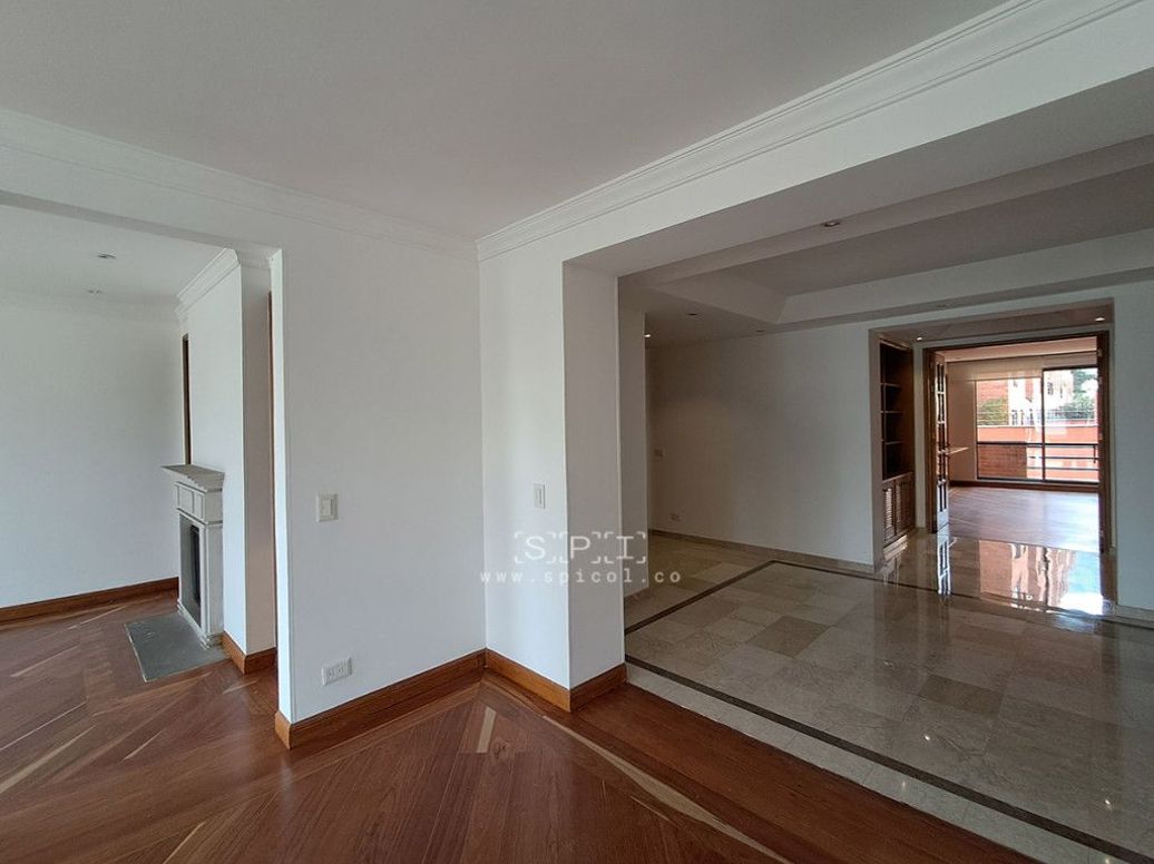 Apartamento de 3 alcobas en venta en Santa Ana Oriental, Bogotá, 220 m² · foto 3 de 20