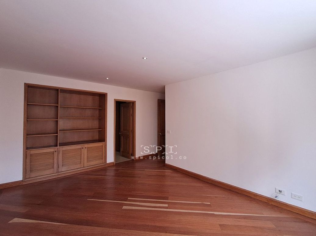 Apartamento de 3 alcobas en venta en Santa Ana Oriental, Bogotá, 220 m² · foto 13 de 20