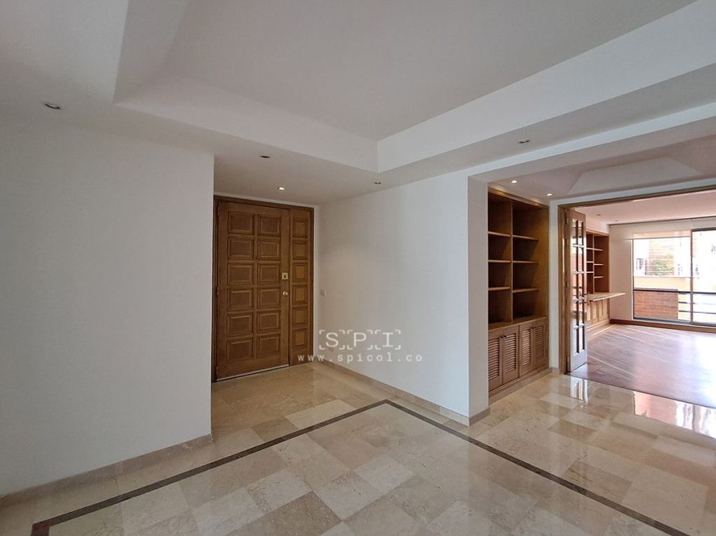 Apartamento de 3 alcobas en venta en Santa Ana Oriental, Bogotá, 220 m² · foto 18 de 20