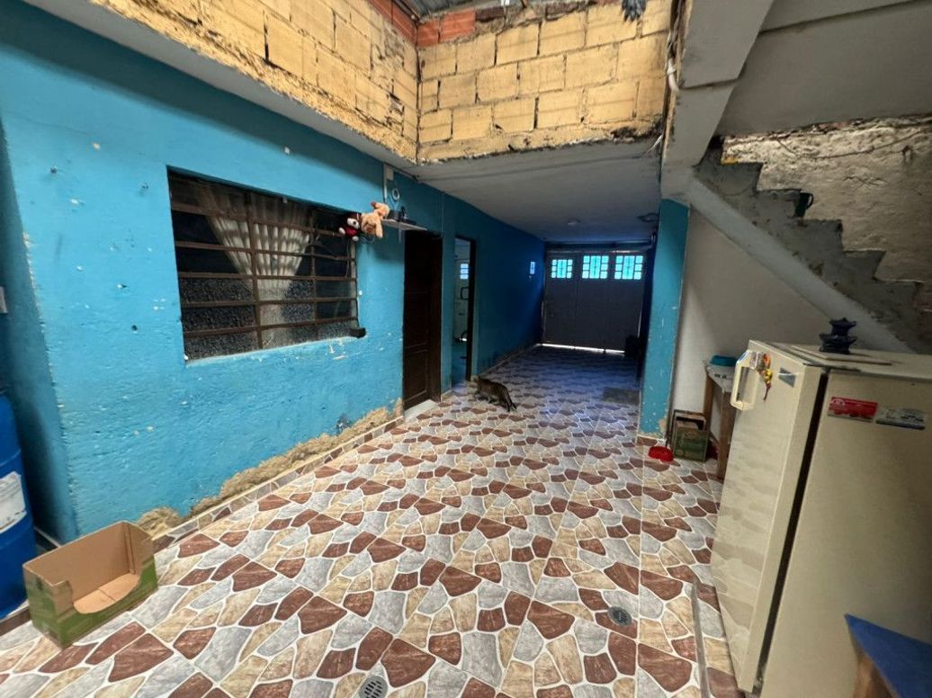 Casa de 5 alcobas en venta en El Pesebre, Bogotá, 200 m² · foto 3 de 13