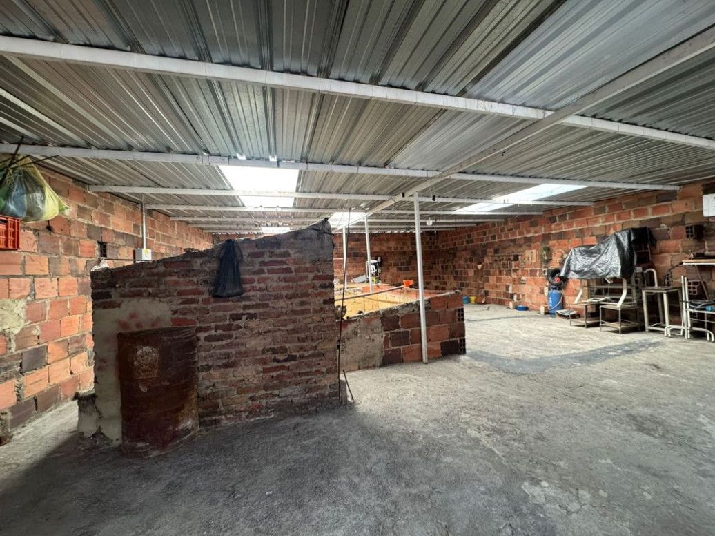 Casa de 5 alcobas en venta en El Pesebre, Bogotá, 200 m² · foto 13 de 13