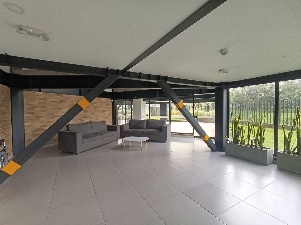 Apartamento de 3 alcobas en venta en Porto Hayuelos 2, Bogotá, 68 m² · foto 15 de 17