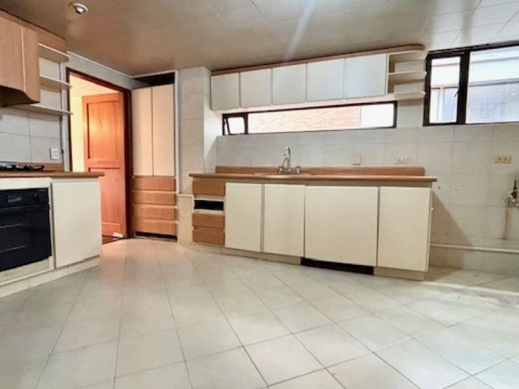 Apartamento de 4 alcobas en venta en Chicó Norte, Bogotá, 198 m² · foto 17 de 20