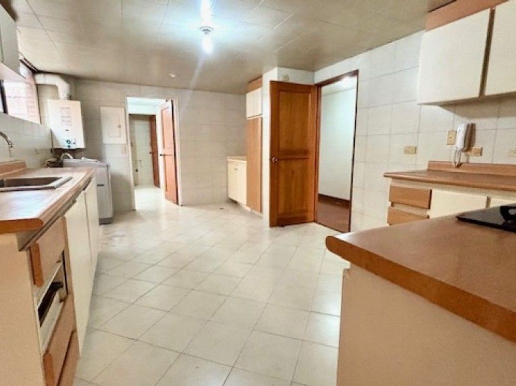 Apartamento de 4 alcobas en venta en Chicó Norte, Bogotá, 198 m² · foto 19 de 20