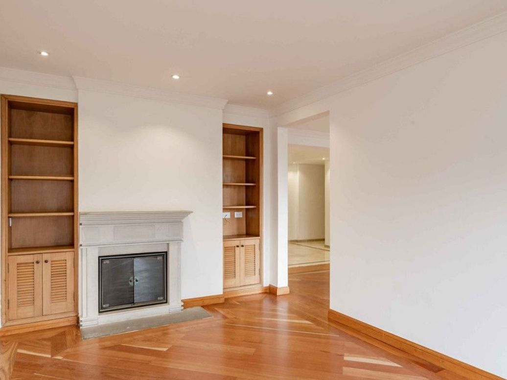 Apartamento de 3 alcobas en venta en Santa Ana Oriental, Bogotá, 217 m² · foto 4 de 20