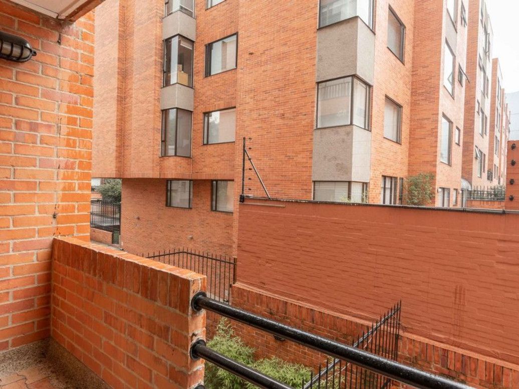 Apartamento de 3 alcobas en venta en Santa Ana Oriental, Bogotá, 217 m² · foto 16 de 20