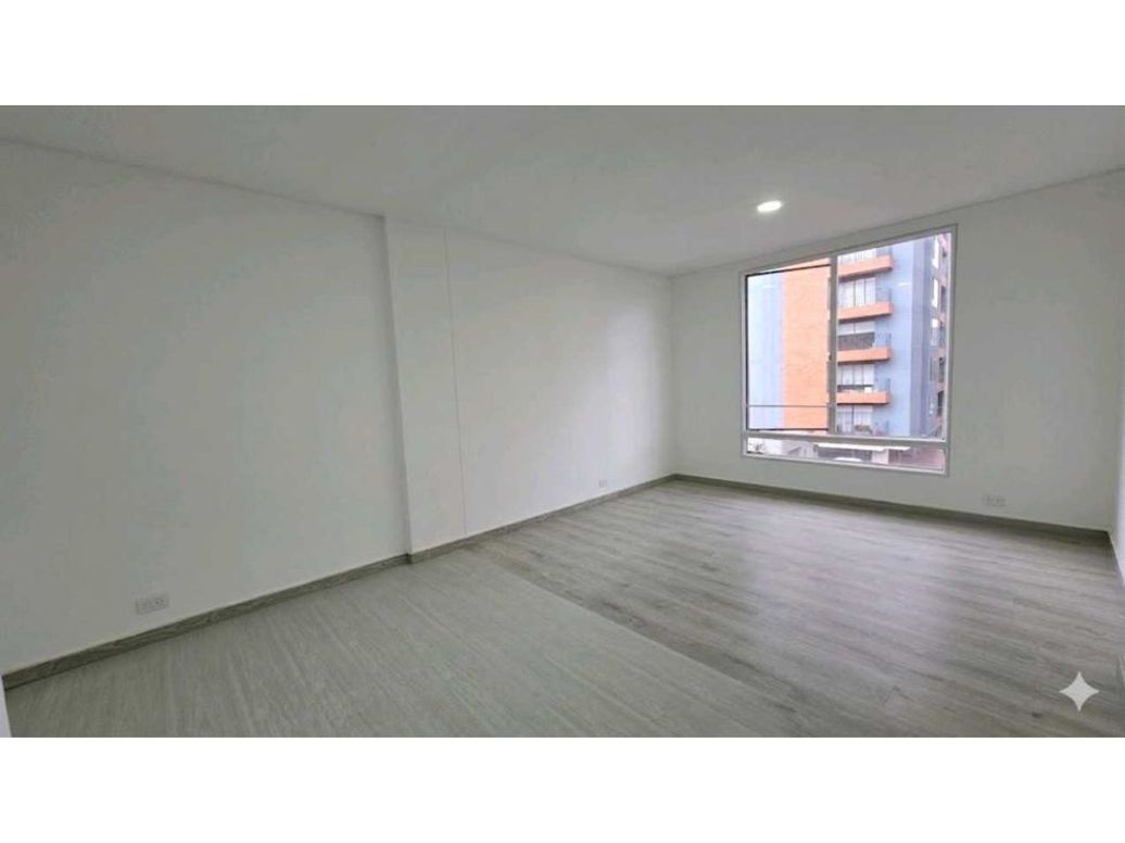 Apartamento de 3 alcobas en venta en Colina Campestre, Bogotá, 66 m² · foto 4 de 15