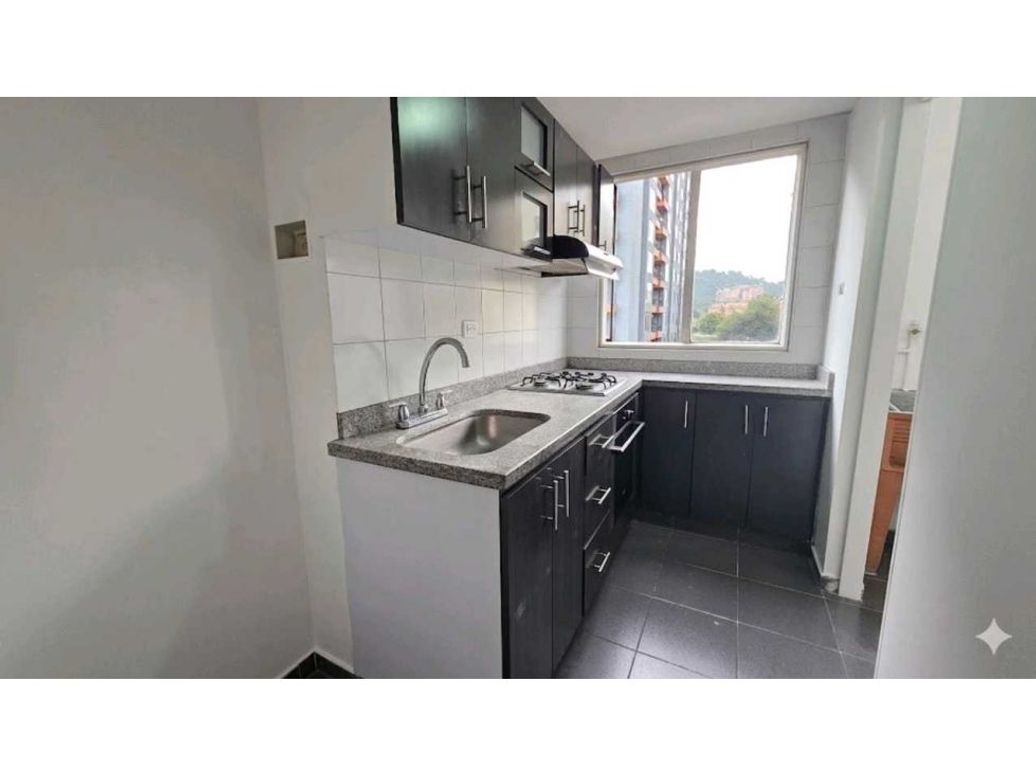 Apartamento de 3 alcobas en venta en Colina Campestre, Bogotá, 66 m² · foto 6 de 15