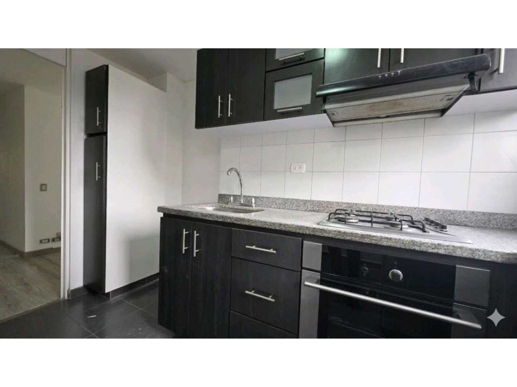 Apartamento de 3 alcobas en venta en Colina Campestre, Bogotá, 66 m² · foto 7 de 15