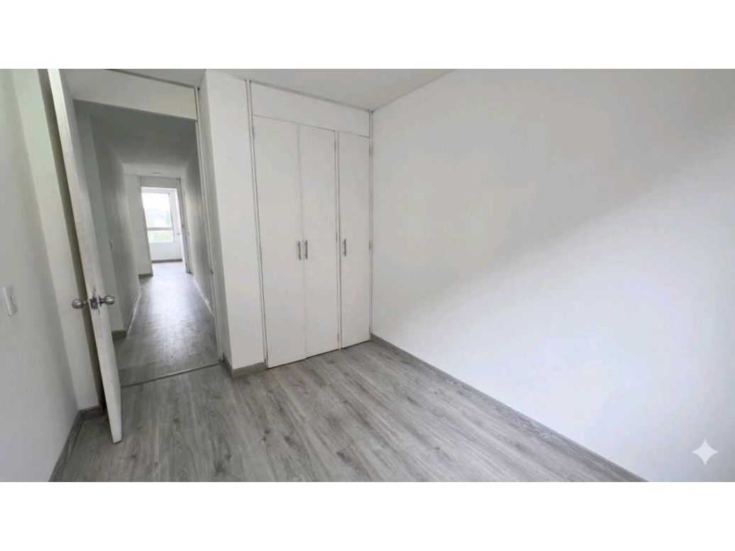 Apartamento de 3 alcobas en venta en Colina Campestre, Bogotá, 66 m² · foto 11 de 15