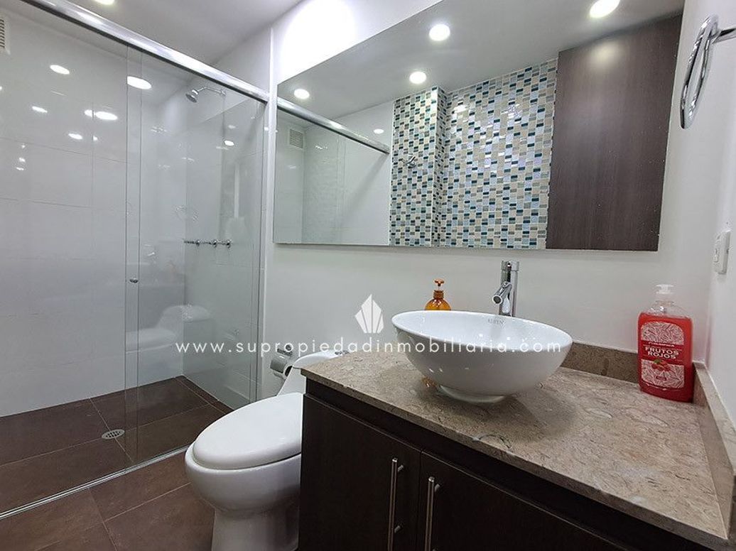 Apartamento de 3 alcobas en venta en Club De Los Lagartos, Bogotá, 131 m² · foto 14 de 20