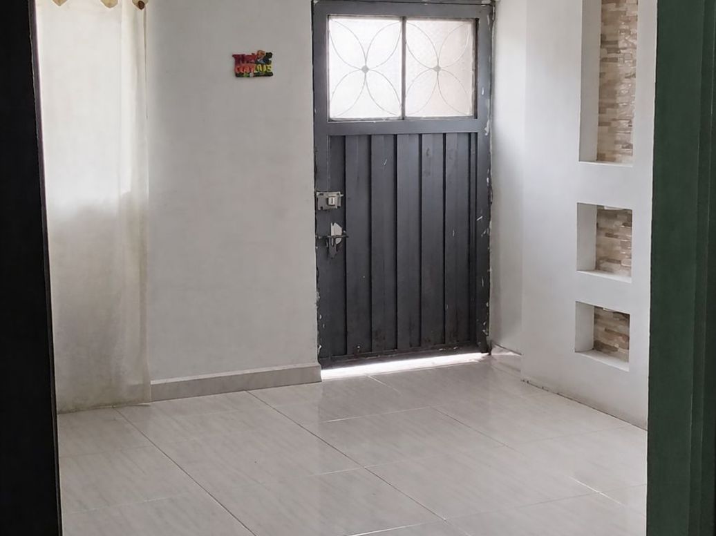 Casa de 10 alcobas en venta en Santa Rosita, Bogotá, 135 m² · foto 2 de 20