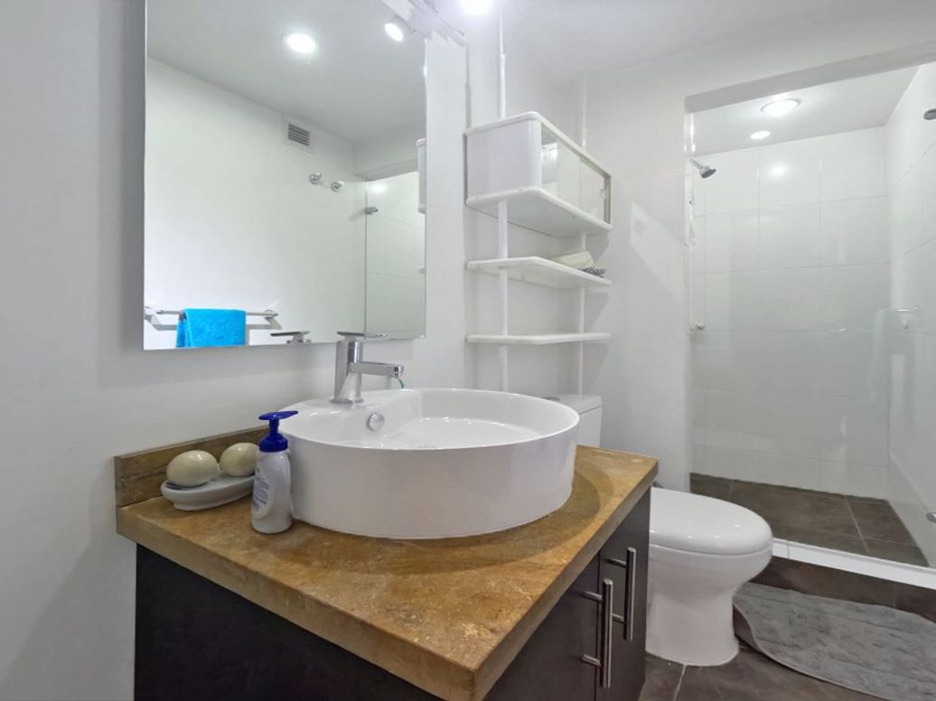 Apartamento de 2 alcobas en venta en Sagrado Corazon, Bogotá, 76 m² · foto 12 de 20