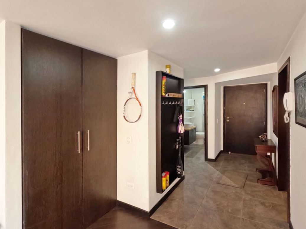 Apartamento de 2 alcobas en venta en Sagrado Corazon, Bogotá, 76 m² · foto 5 de 20