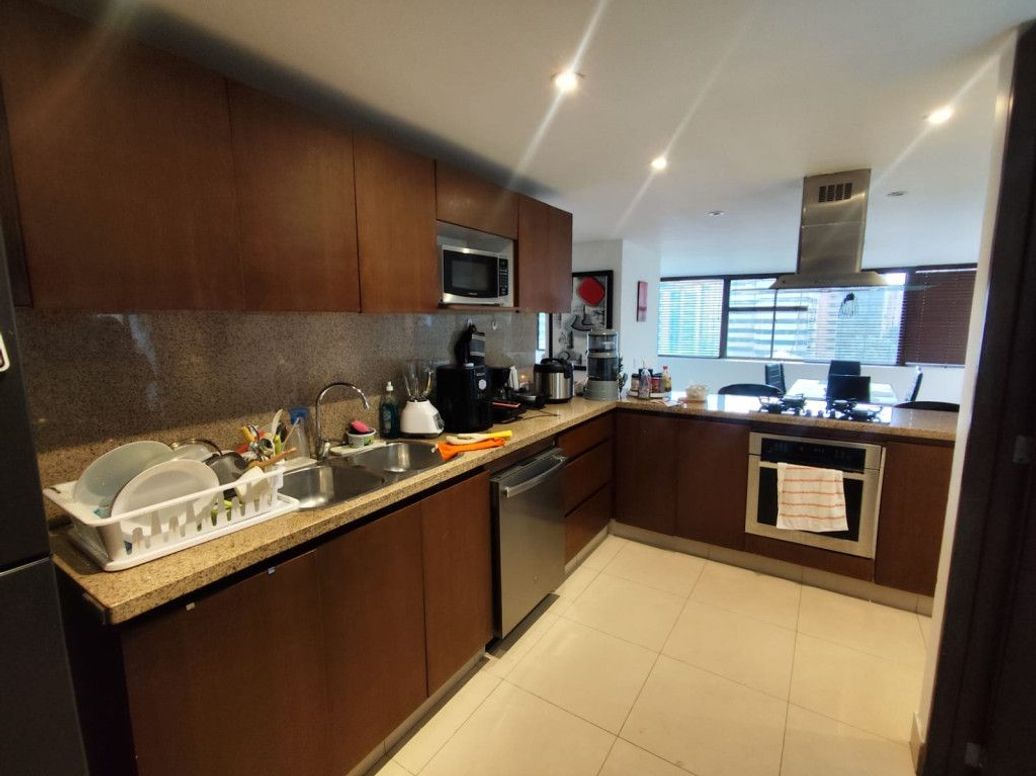 Apartamento de 3 alcobas en venta en Quinta Camacho, Bogotá, 285 m² · foto 13 de 20