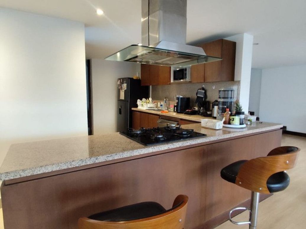 Apartamento de 3 alcobas en venta en Quinta Camacho, Bogotá, 285 m² · foto 10 de 20