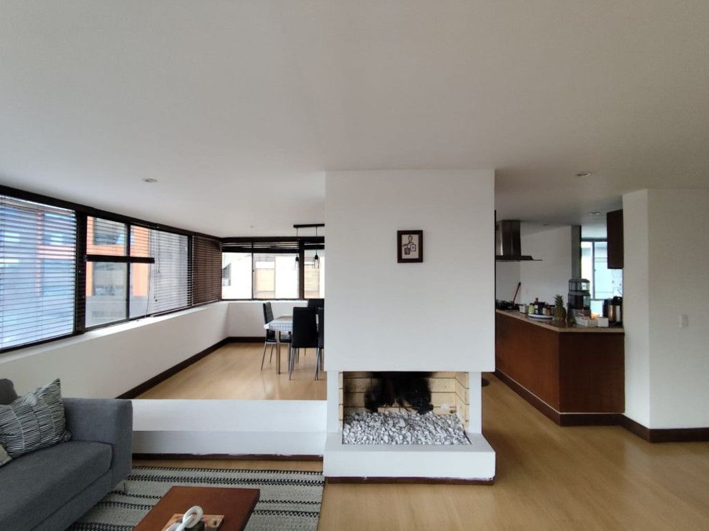 Apartamento de 3 alcobas en venta en Quinta Camacho, Bogotá, 285 m² · foto 8 de 20