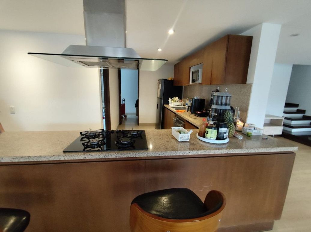 Apartamento de 3 alcobas en venta en Quinta Camacho, Bogotá, 285 m² · foto 9 de 20