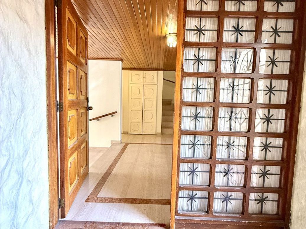 Casa de 3 alcobas en venta en San José Del Prado, Bogotá, 243 m² · foto 2 de 20