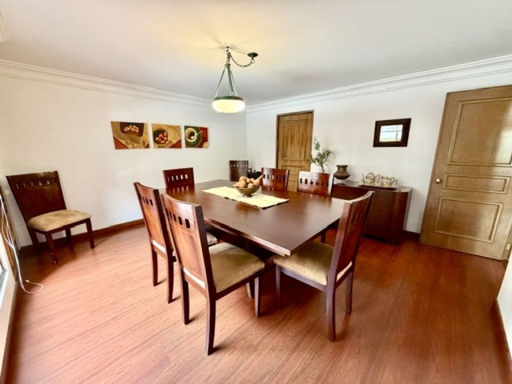 Apartamento de 3 alcobas en venta en El Nogal, Bogotá, 211 m² · foto 8 de 20