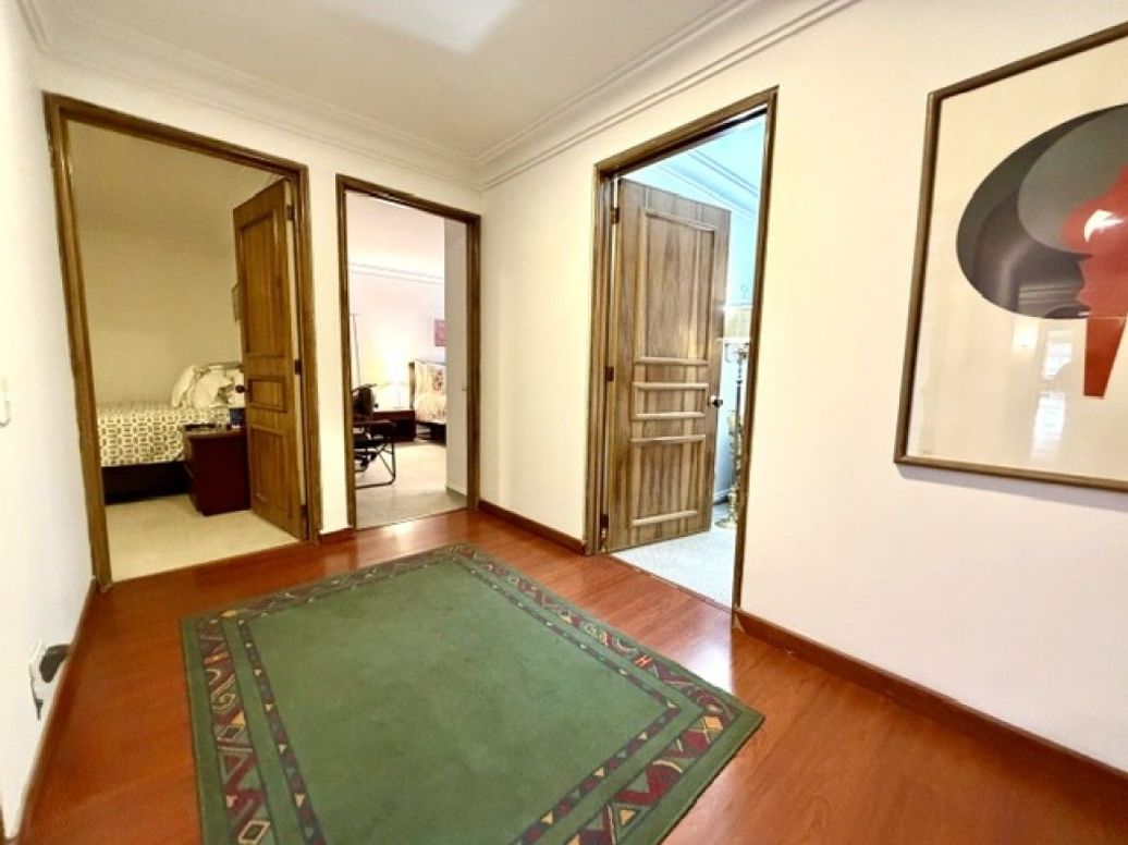 Apartamento de 3 alcobas en venta en El Nogal, Bogotá, 211 m² · foto 17 de 20