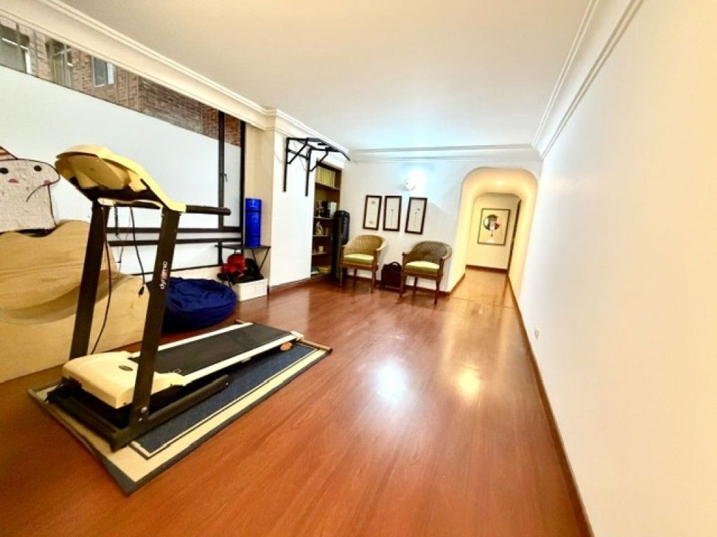 Apartamento de 3 alcobas en venta en El Nogal, Bogotá, 211 m² · foto 15 de 20
