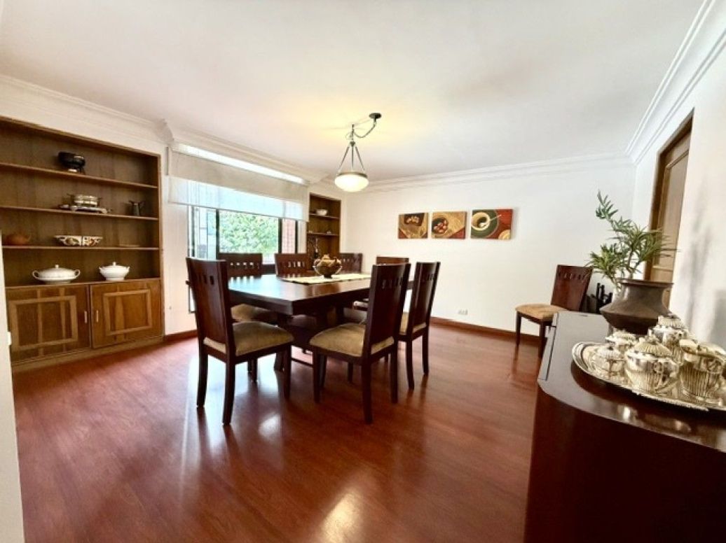 Apartamento de 3 alcobas en venta en El Nogal, Bogotá, 211 m² · foto 9 de 20