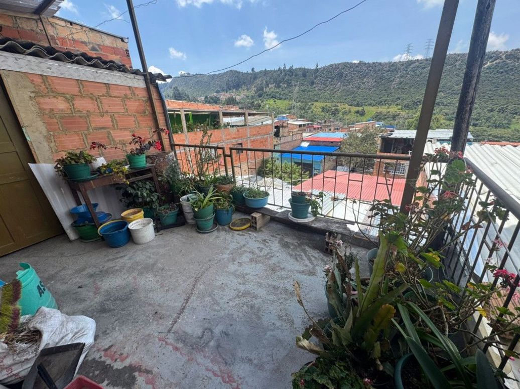 Casa de 9 alcobas en venta en Canada Sector La Guira Et. Ii, Bogotá, 250 m² · foto 16 de 18
