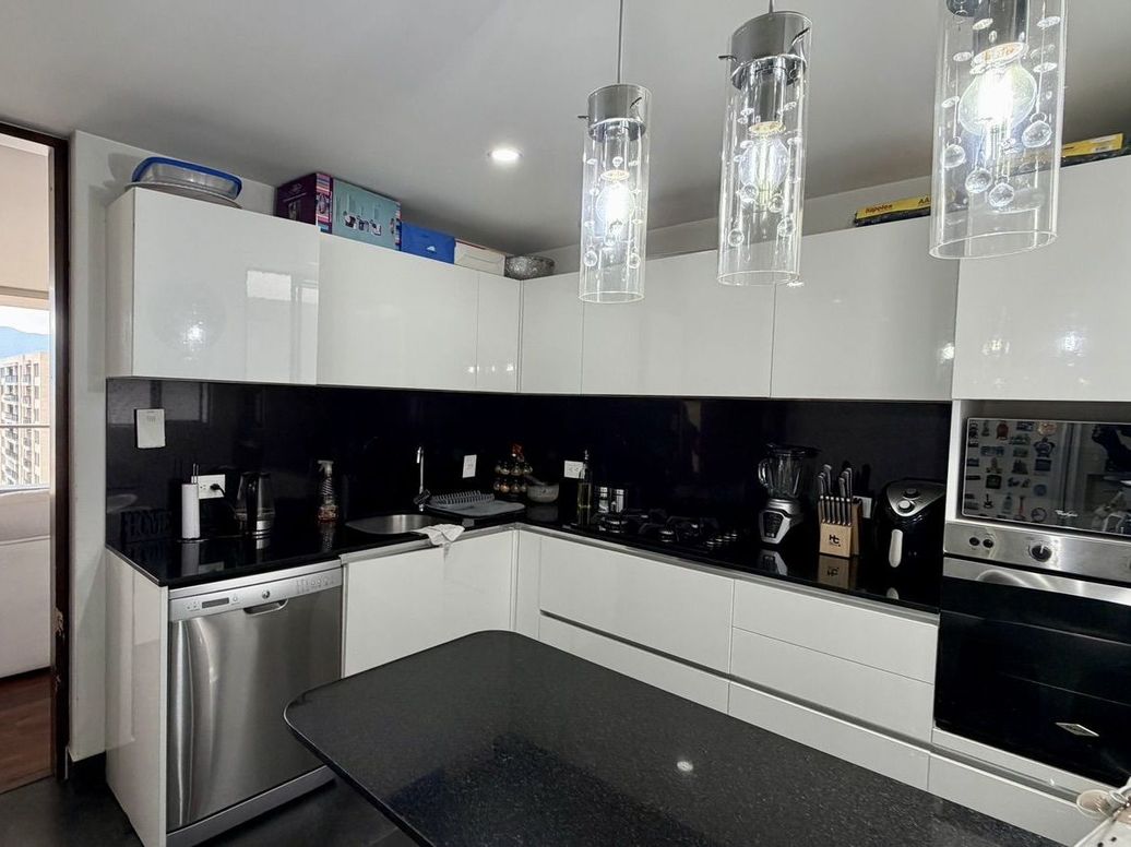 Apartamento de 3 alcobas en venta en El Plan, Bogotá, 150 m² · foto 6 de 20