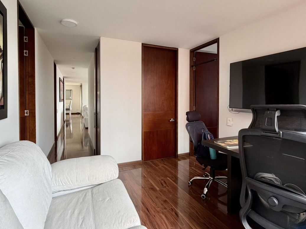 Apartamento de 3 alcobas en venta en El Plan, Bogotá, 150 m² · foto 13 de 20