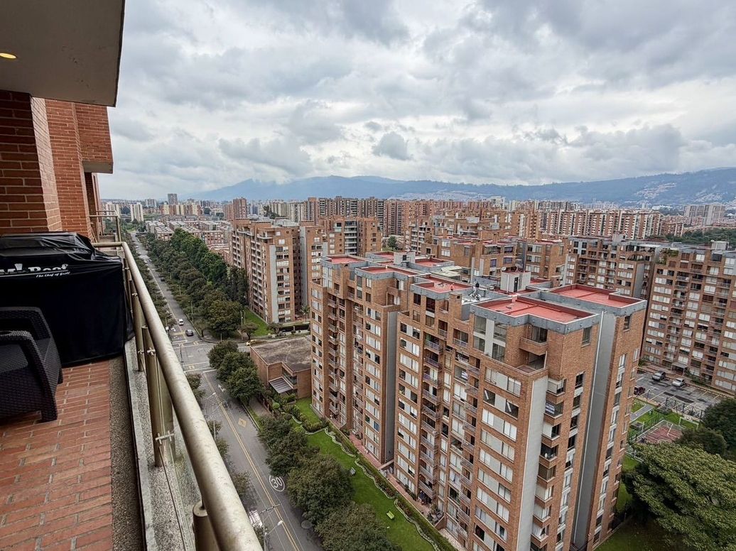 Apartamento de 3 alcobas en venta en El Plan, Bogotá, 150 m² · foto 8 de 20