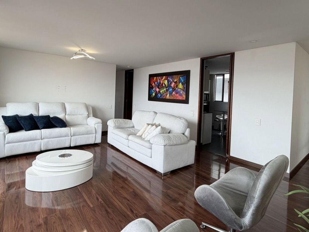 Apartamento de 3 alcobas en venta en El Plan, Bogotá, 150 m² · foto 3 de 20