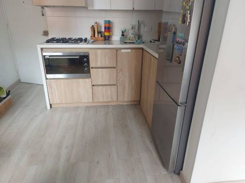 Apartamento de 2 alcobas en venta en Castilla La Nueva, Bogotá, 40 m² · foto 2 de 18