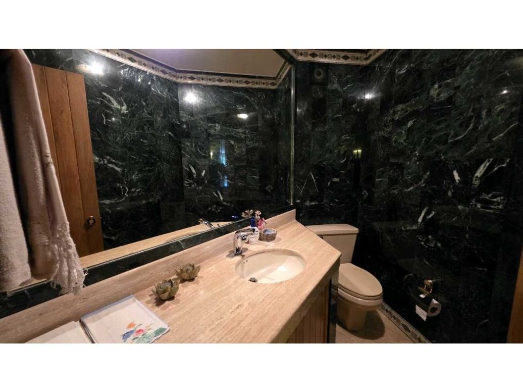 Apartamento de 2 alcobas en venta en Santa Ana Oriental, Bogotá, 247 m² · foto 5 de 20