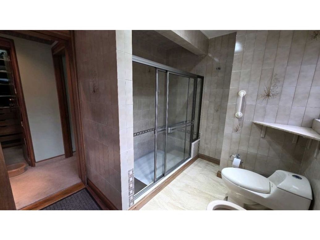 Apartamento de 2 alcobas en venta en Santa Ana Oriental, Bogotá, 247 m² · foto 19 de 20